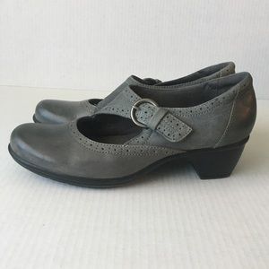 Clarks mary jane style shoes
